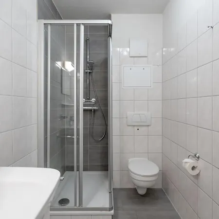 655, Seepark Apartment